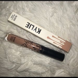 Kylie cosmetics lip gloss